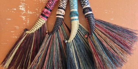 Shawn Hoefer & Jeanette Larson – Common Threads & Laffing Horse